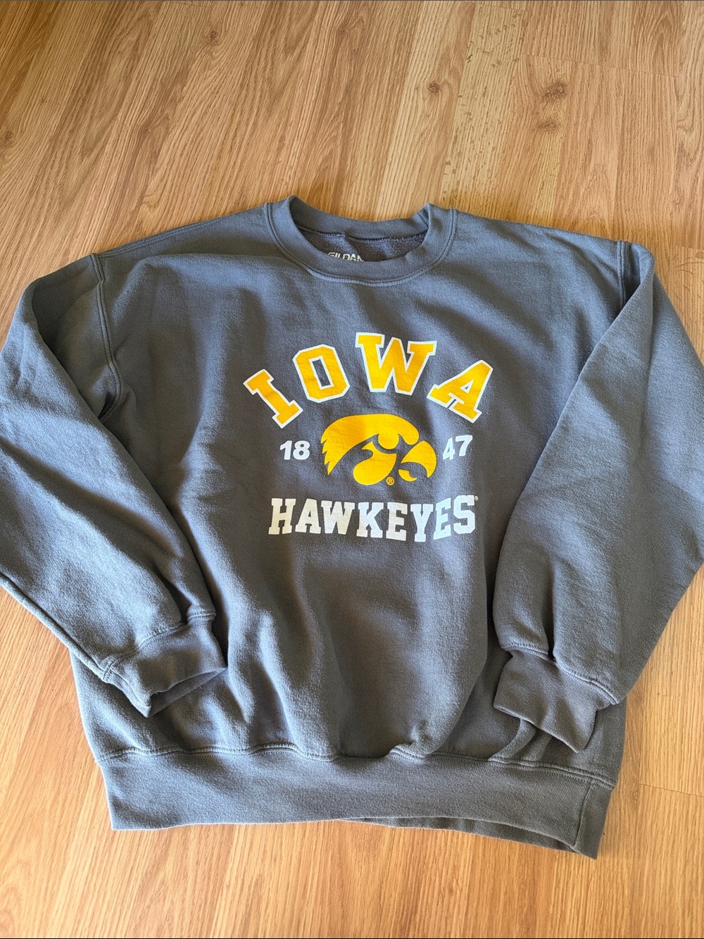 Iowa Hawkeyes crewneck